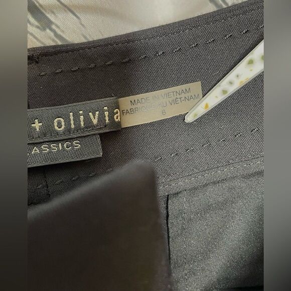 ALICE + OLIVIA CLASSICS black dress pants ankle length 6 - Picture 6 of 7